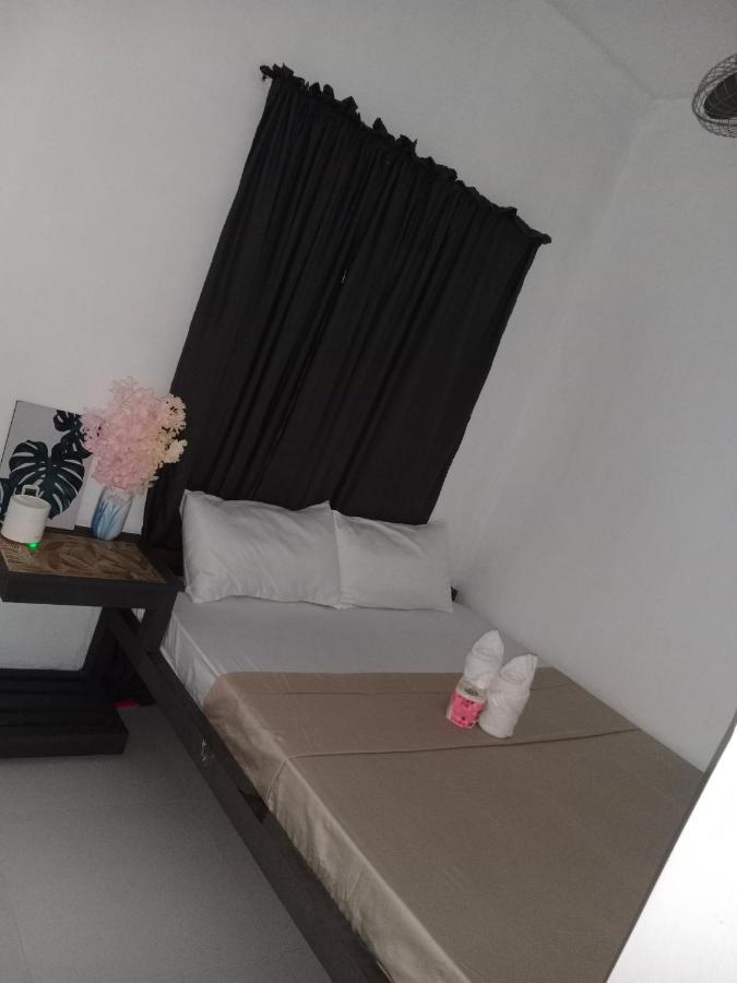 Baby Lee'S Tourist Inn Coron Room photo